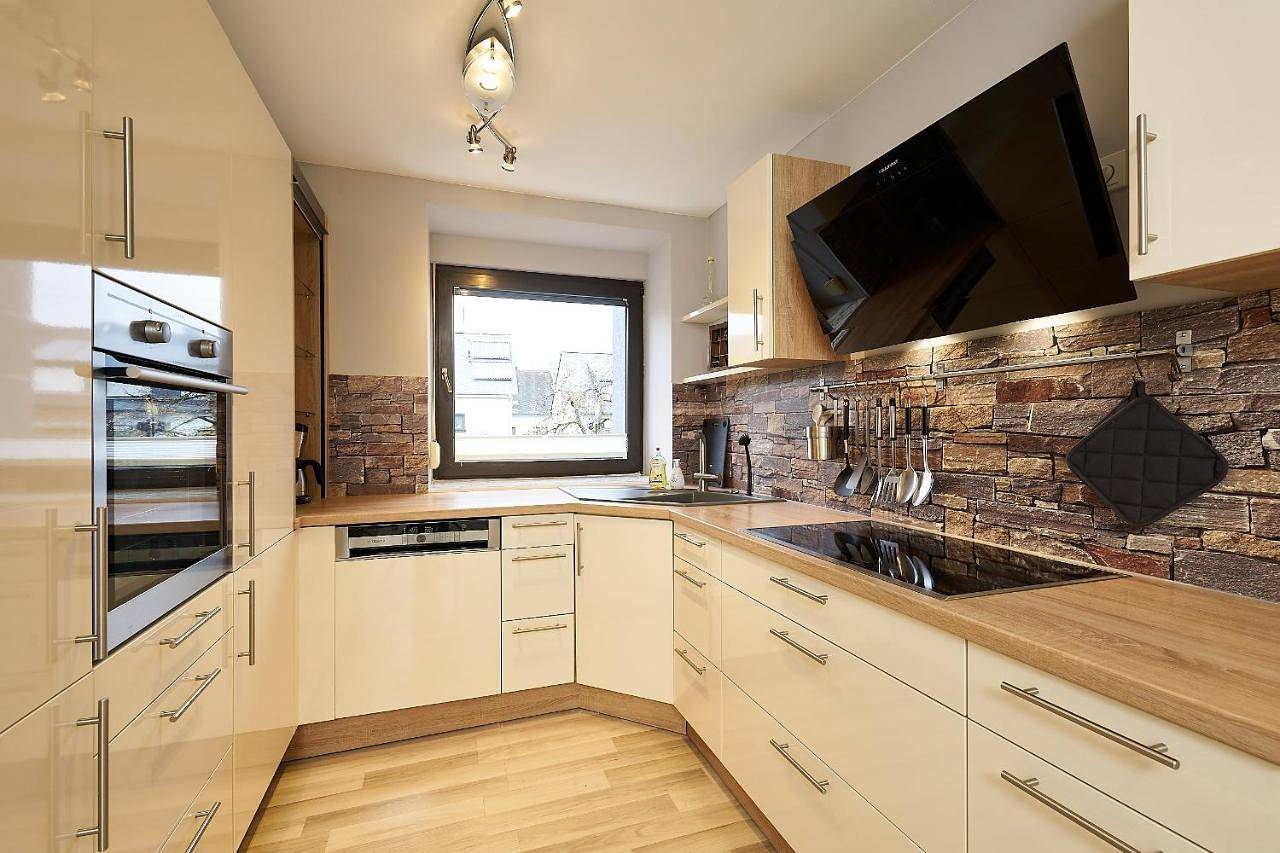Four-Bedroom House in Wehlen (Rheinland-Pfalz), Bernkastel-Kues