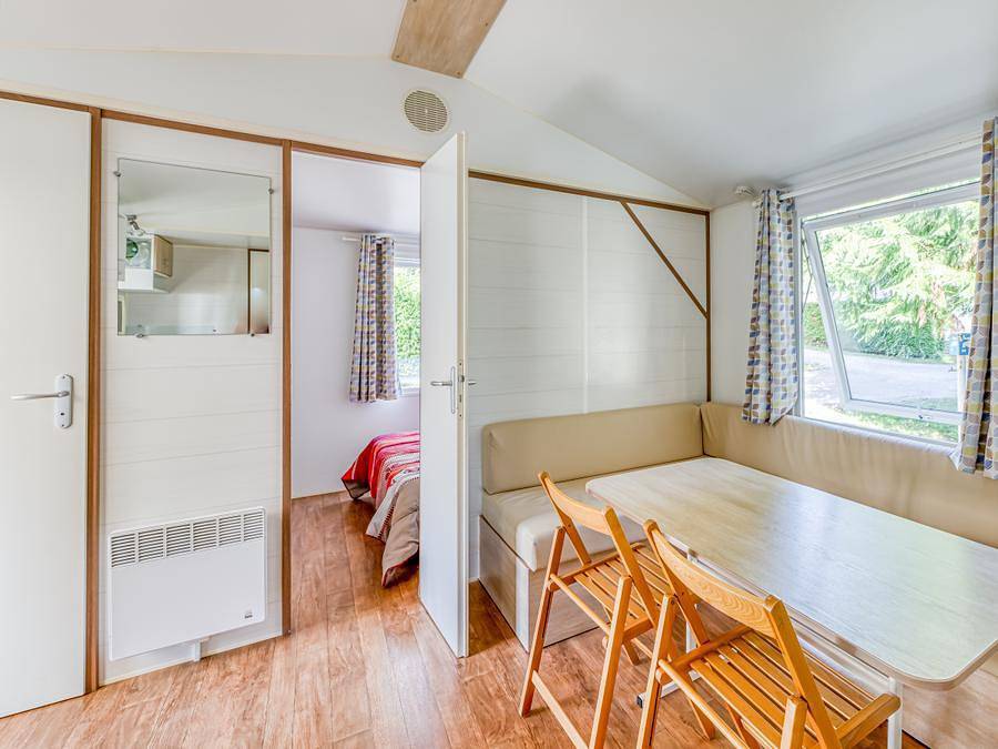 Camping Paradis Le Coiroux - Mobilhome 4 personnes - Mobil-home Classique 2ch 4p D in Aubazines, Massif central