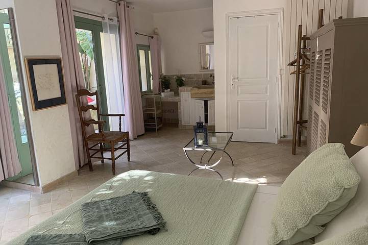 Location de vacances pour 12 personnes, avec jardin et terrasse dans Plage Coupereau - 3