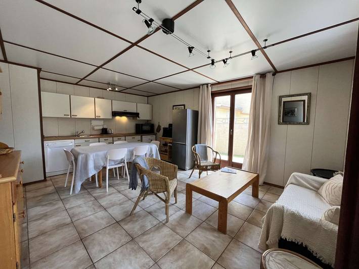 Appartement de vacances entier, Spacieuse Maison d'angle dans domaine des Tamaris, 5 pièces 7 couchages. Wifi,  à Portiragnes Plage in Portiragnes Plage, Portiragnes