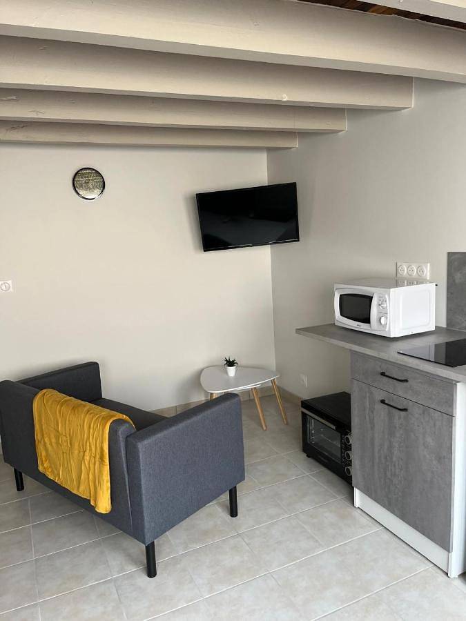 Appartement entier, La Casa de Milo T2 - 26 m2 in Chauvigny, Vienne (France)