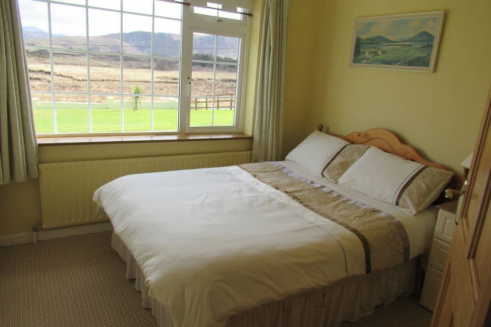 Wunderschönes, friedliches Landhaus, gelegen am Ring of Kerry in Caragh, County Kerry