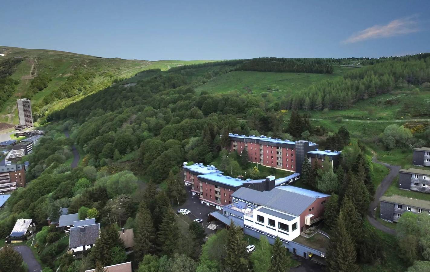 Apartamento entero, One-room apartment 2 personas in Super Besse, Besse-et-Saint-Anastaise