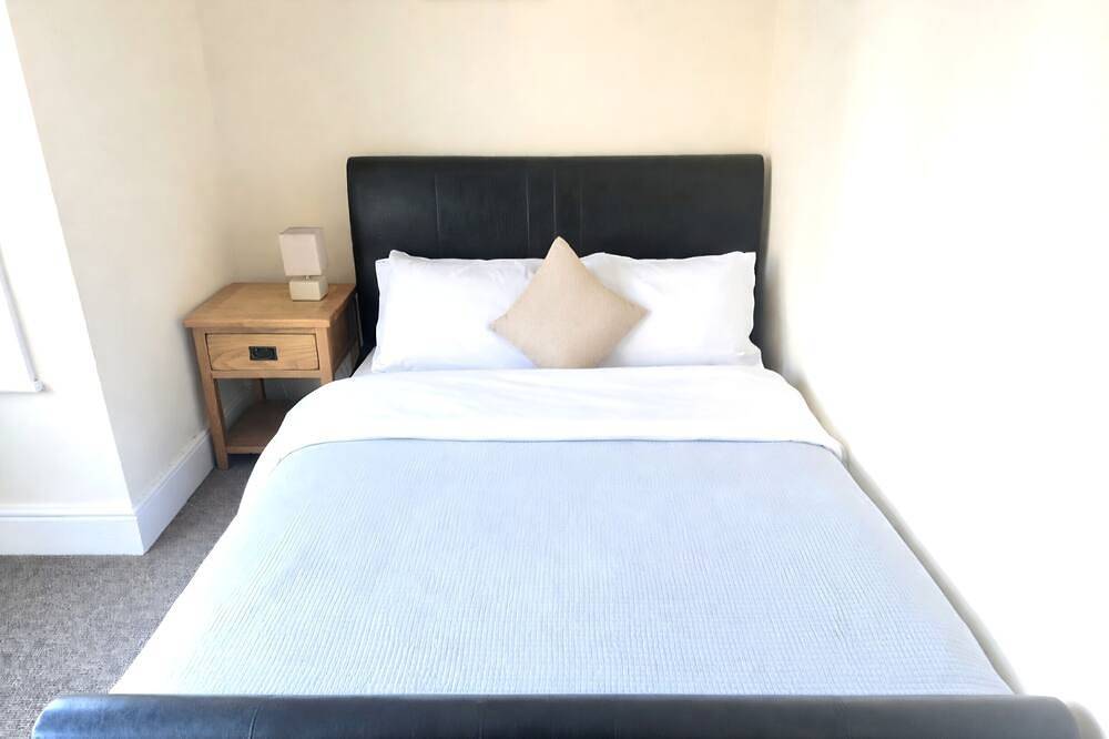 Entire apartment, City Stay Worcester - free parking in Worcester, Worcestershire