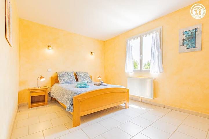 Location de vacances pour 6 personnes, avec jardin à Prissé - 2