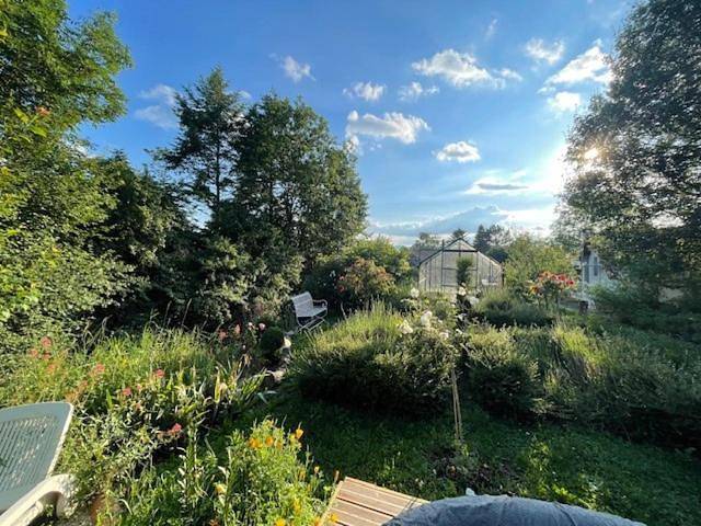 Gîte pour 2 personnes, avec jacuzzi ainsi que jardin et terrasse à Rosières - 2