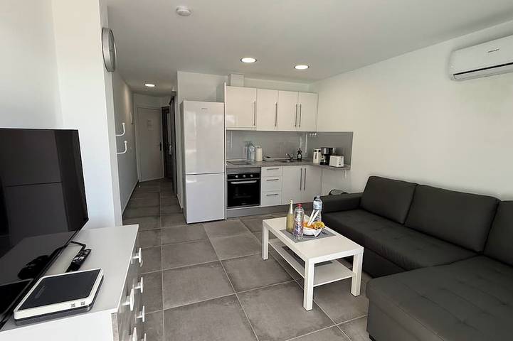 Apartamento para 3 personas, con piscina y balcón en Playa de las Burras