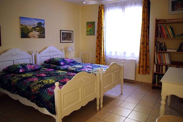 Chambre d’hôte pour 2 personnes, avec jardin dans les Bouches-du-Rhône - 2