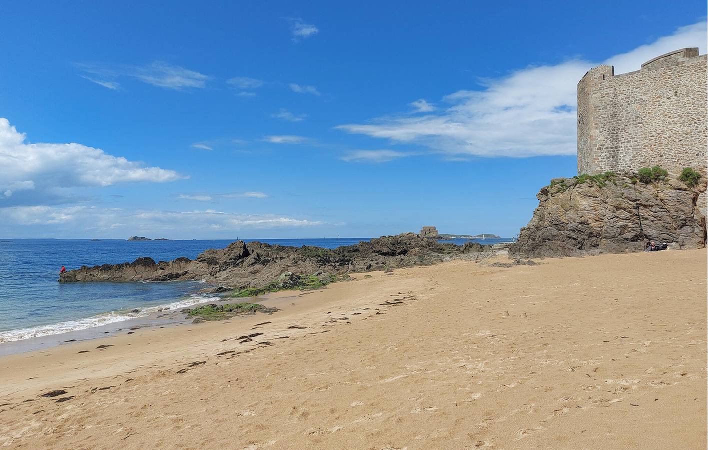 Gezellig 1 kamer appartement bij Plage de l'Éventail in Saint-Malo, Saint-Malo en omgeing