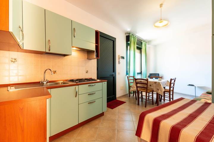 Ganze Wohnung, Zentrale Lage mit Balkon – Apartment Cavour Codice E in Crabonaxa/Villasimius, Villasimius