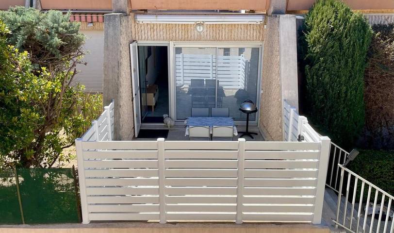 Gîte pour 4 personnes, avec Terrasse dans Casino De Cavalaire