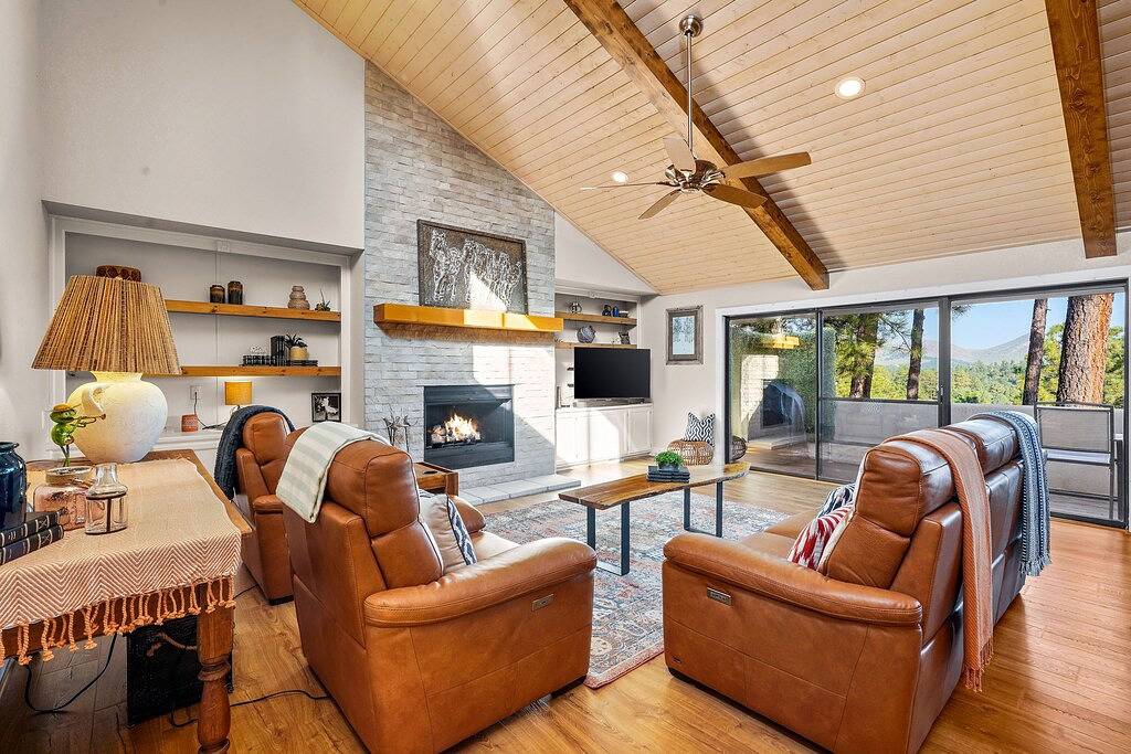 Luxury Modern Mountain Home Oasis, Sleeps 10! in Alto, Ski Apache