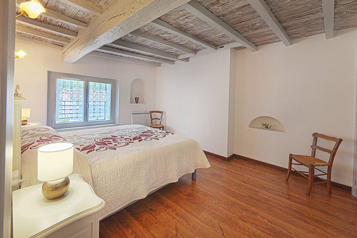 Dans le hameau, maison restaurée avec terrasse et jardin in Saïx, Région de Castres