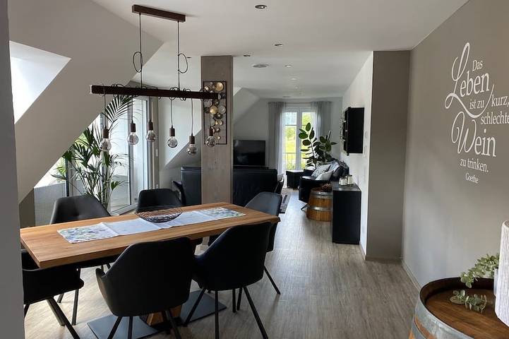 Ferienwohnung für 6 Personen, mit Balkon in Bürgstadt