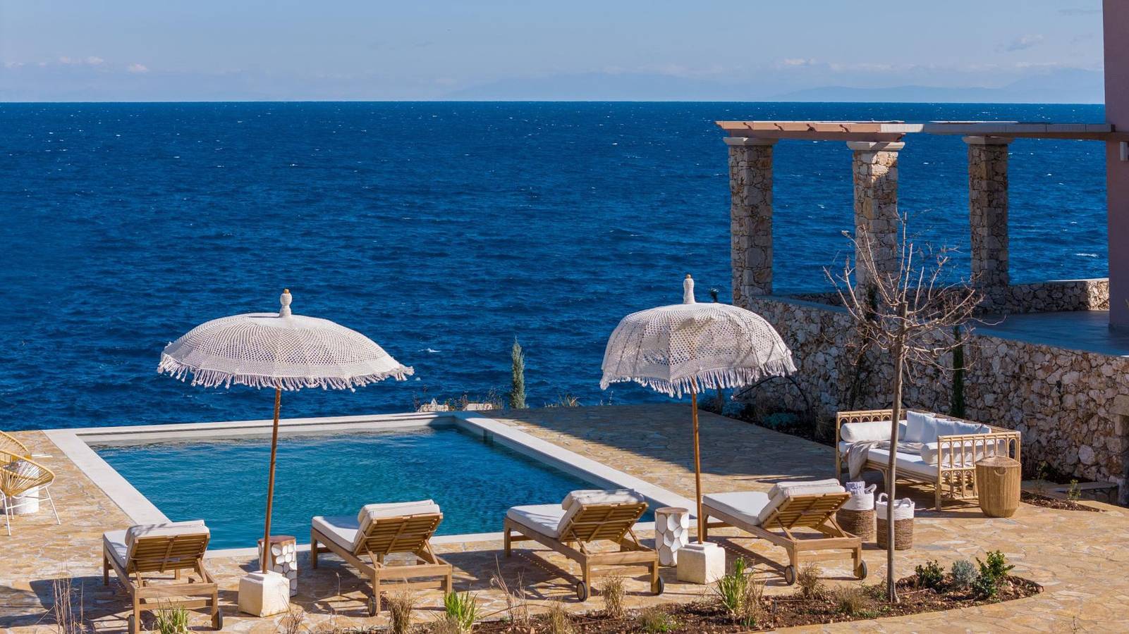 Evilia Beach Villa with Private Pool in Agios Nikolaos (Zakynthos), Zante