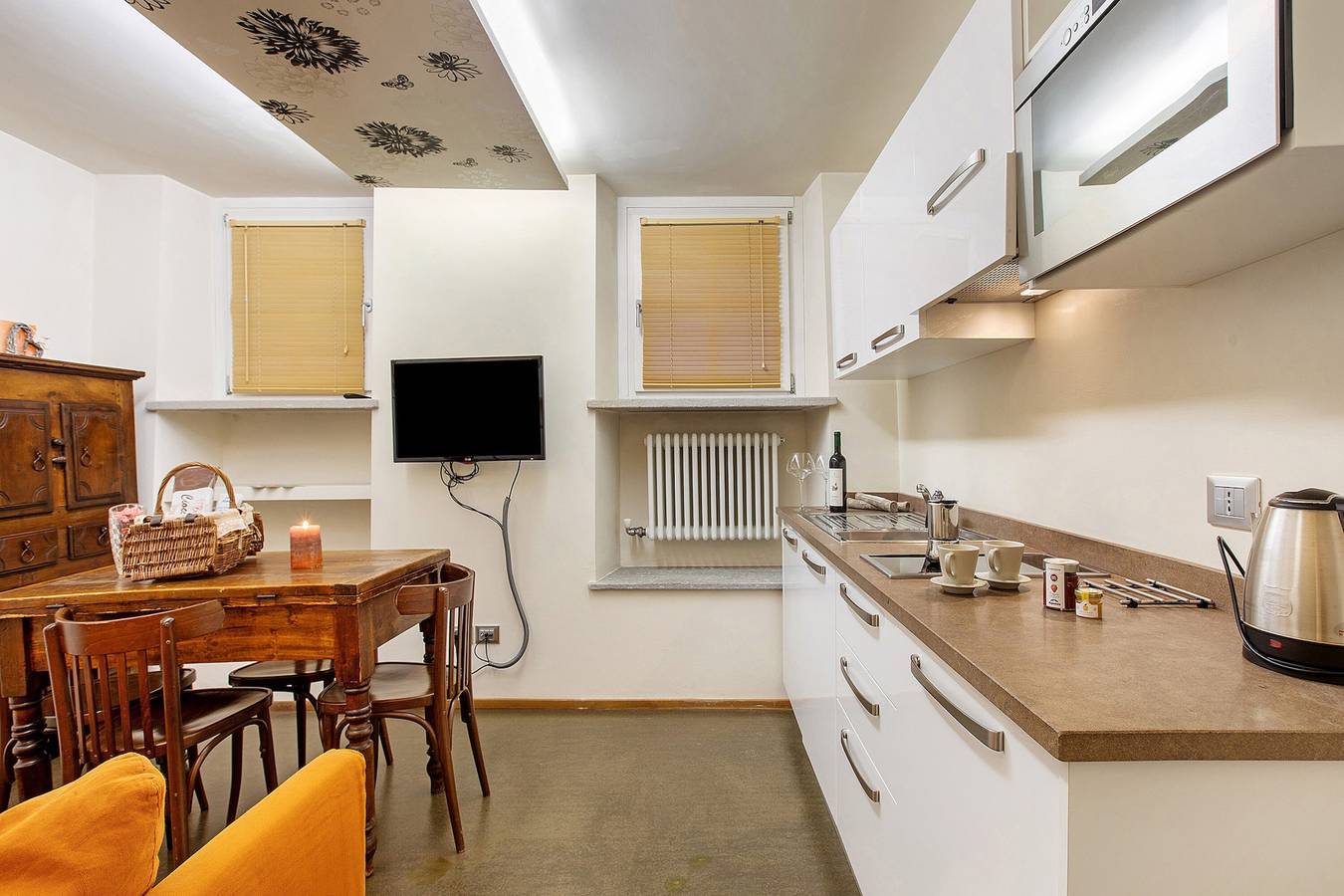 Monolocale intero, René de challant appartement - Aosta Centro in Aosta, Alpi Pennine