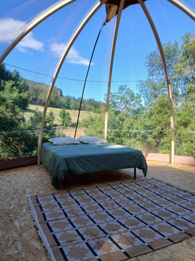 Tente pour 4 personnes, avec Terrasse ainsi que Jardin et Vue