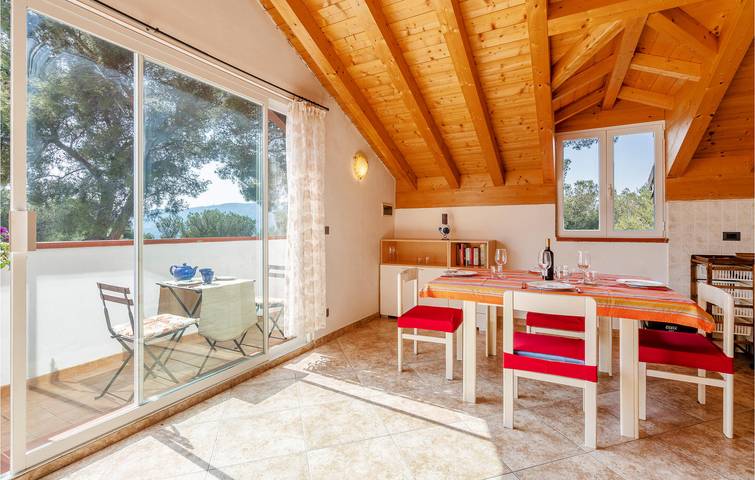Appartamento intero, Appartamento vista mare con parcheggio, terrazza e WiFi gratuito in Andora, Riviera di Ponente