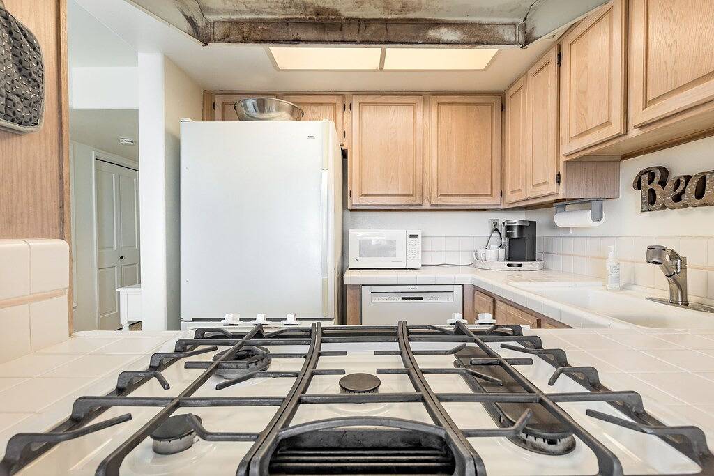 Capitola Ocean Views- Dog Friendly in Capitola, Santa Cruz County