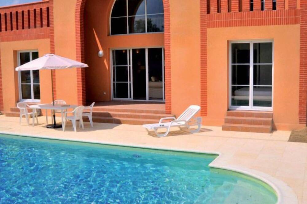 Villa de 114 m2 avec piscine privée et jardin in Pont-de-Larn, Región de Castres