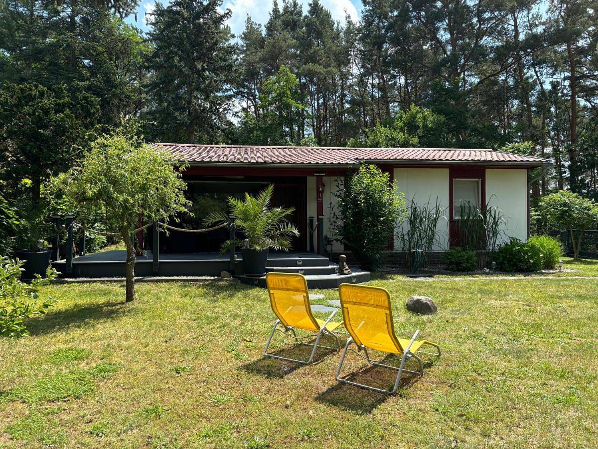 Bungalow-Jessern Ferienhaus im Grünen mit Seeblick in Jessern, Schwielochsee