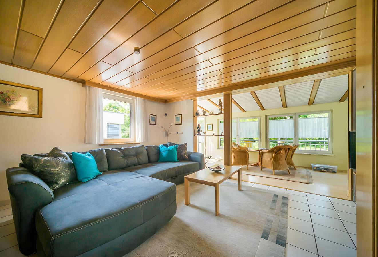 Apartamento entero, Apartamento Schmid, 85 m², 2 dormitorios y balcón para hasta 5 personas, 3 estrellas in Tubinga, Neckar-Alb