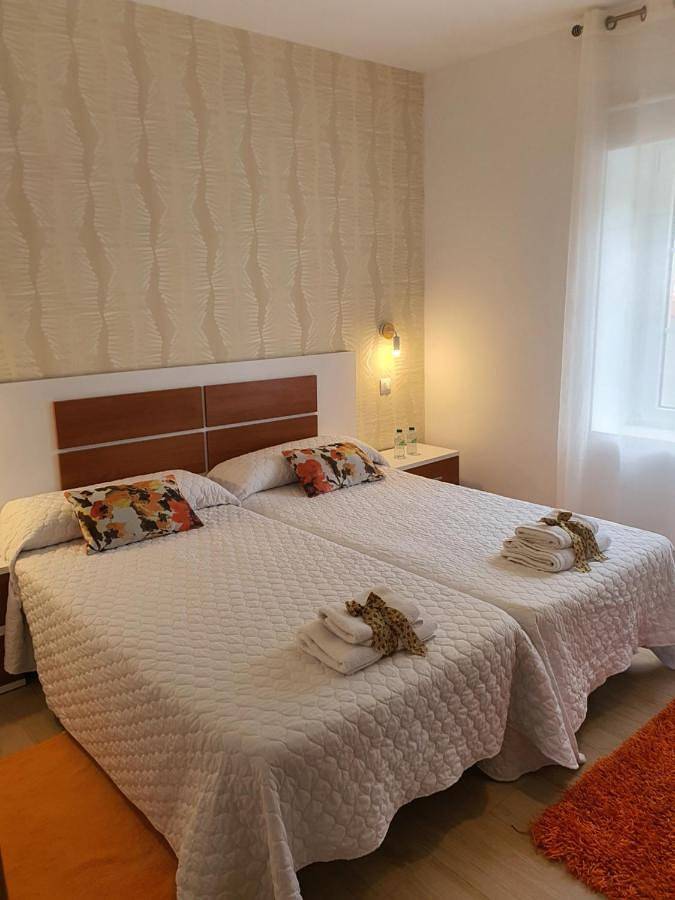 Hotel para 2 personas, con Terraza además de Jacuzzi y Vistas en Valle del Nansa - 2