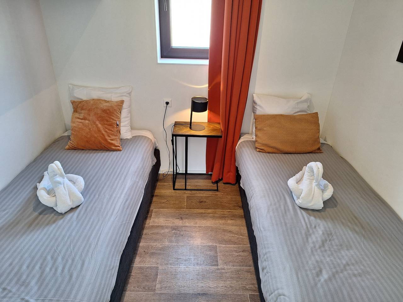 Europarcs Buitenhuizen — Cube la Mer 4 in Velsen-Zuid, Niederländische Nordsee