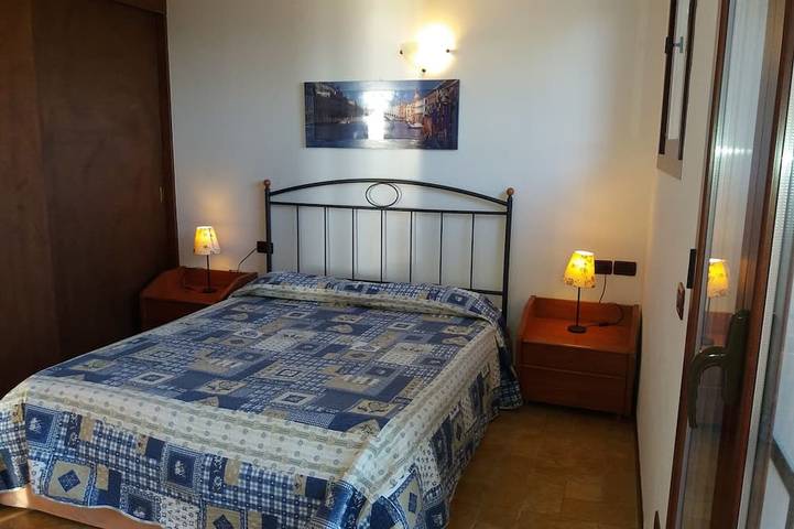 Ferienwohnung für 10 Personen, mit Balkon und Pool in Cipressa - 2