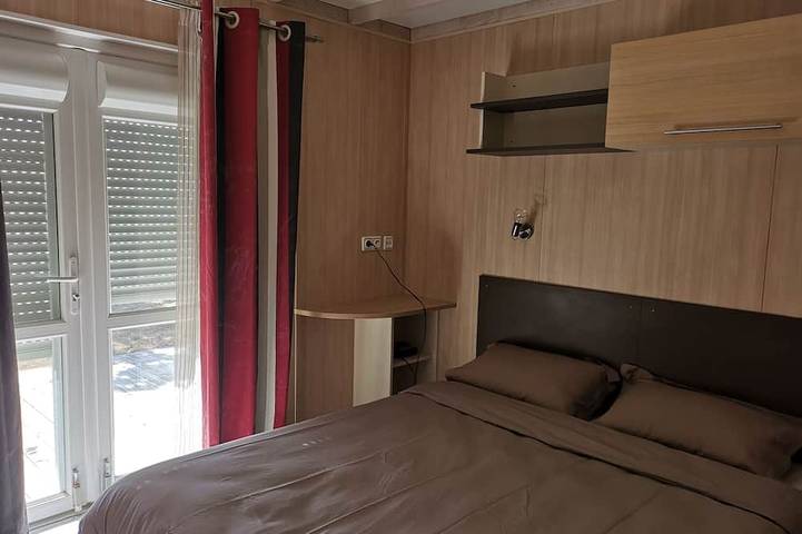 Location de vacances pour 6 personnes, avec piscine à La Chapelle-Hermier - 2