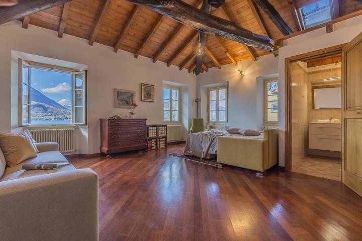 Location de vacances pour 8 personnes, avec vue sur le lac et balcon dans Varenna - 3