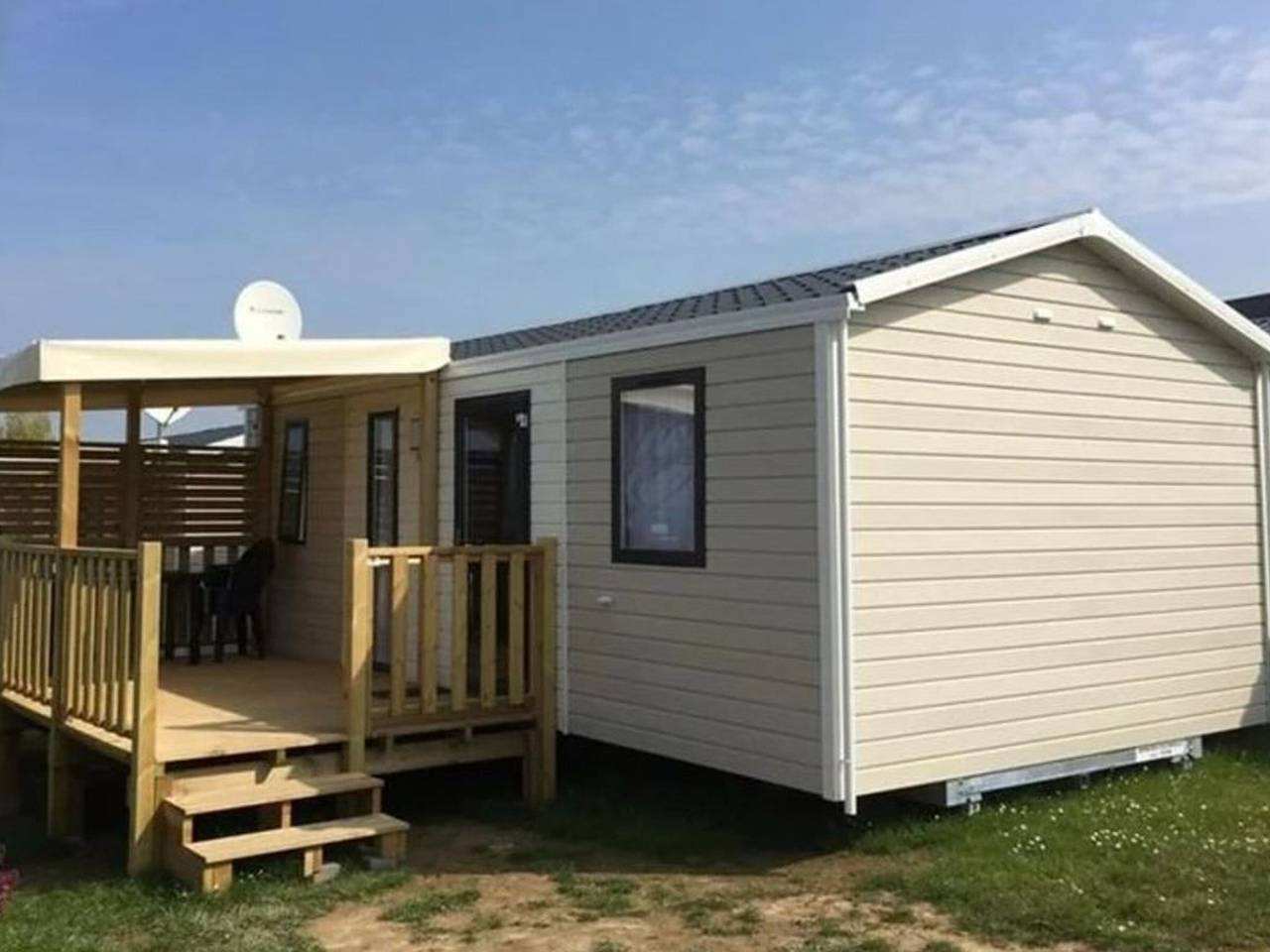 Mobil-home 6 pers avec terrasse - Nouvel style!  in Concourson-sur-Layon, Vallée de la Loire