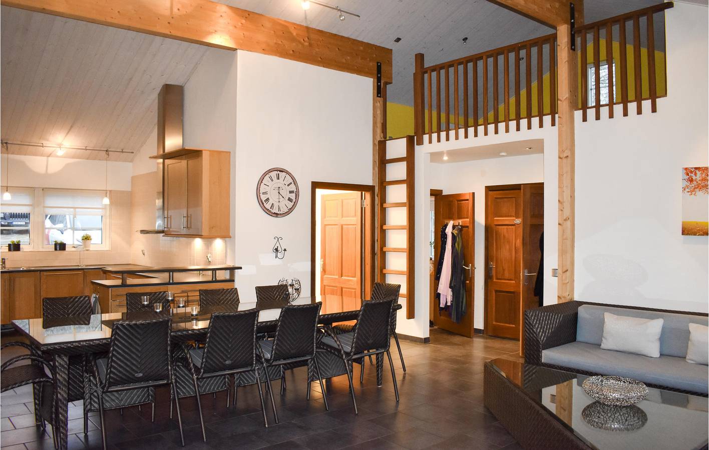 Hus för 14 Personer med bastu in Österlen