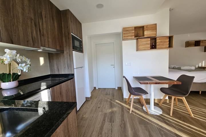 Ganzes Studio, Studio für 2 Personen mit Garten in Marinha Grande, Leiria District