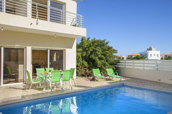 Villa mit pool für 6 Personen, mit Balkon/Terrasse und Pool auf Zypern - 2