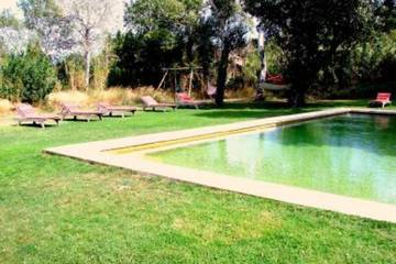 Gîte pour 5 personnes, avec jardin ainsi que piscine et terrasse à Rochefort-du-Gard