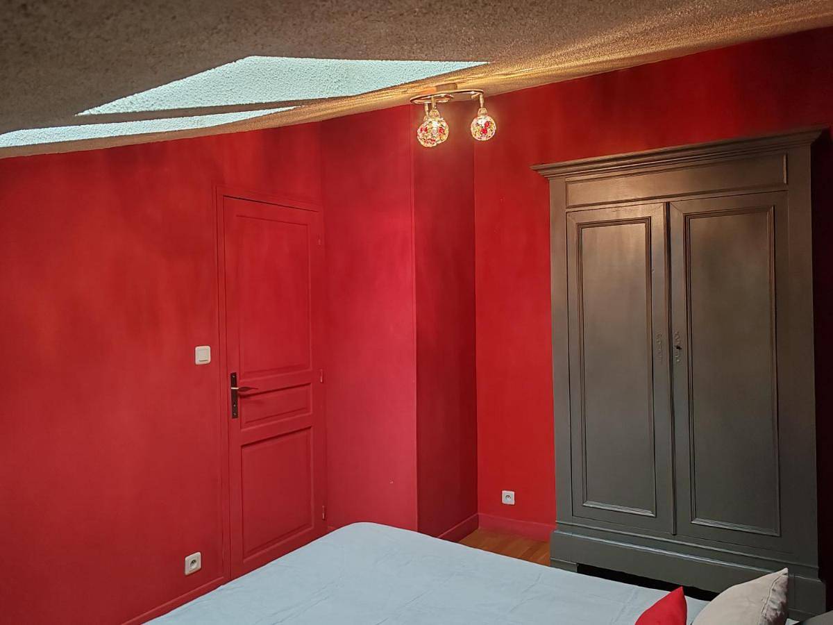 Double Room with Terrace in Teuillac, Région de Blaye