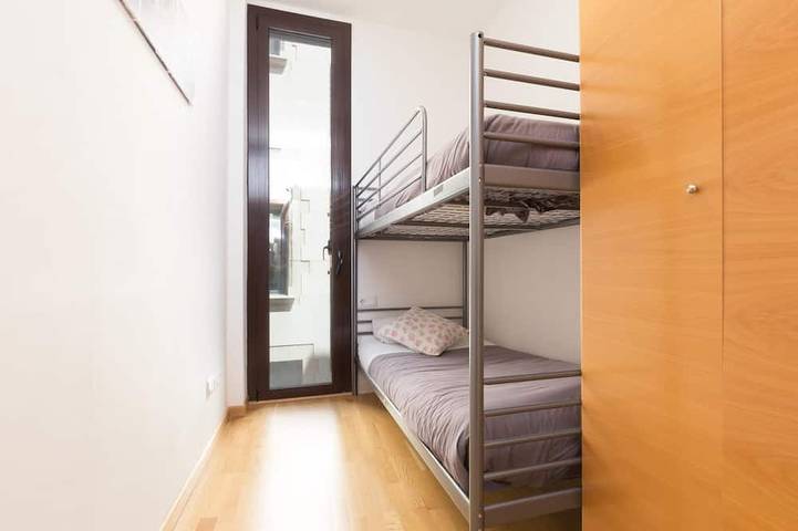 Ganze Wohnung, Near barcelona and the beach. matarolux16 in Mataró, Costa del Maresme