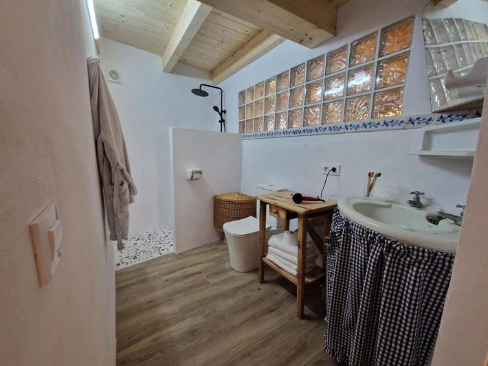 Gîte pour 4 personnes, avec terrasse à Bellcaire d'Empordà - 3