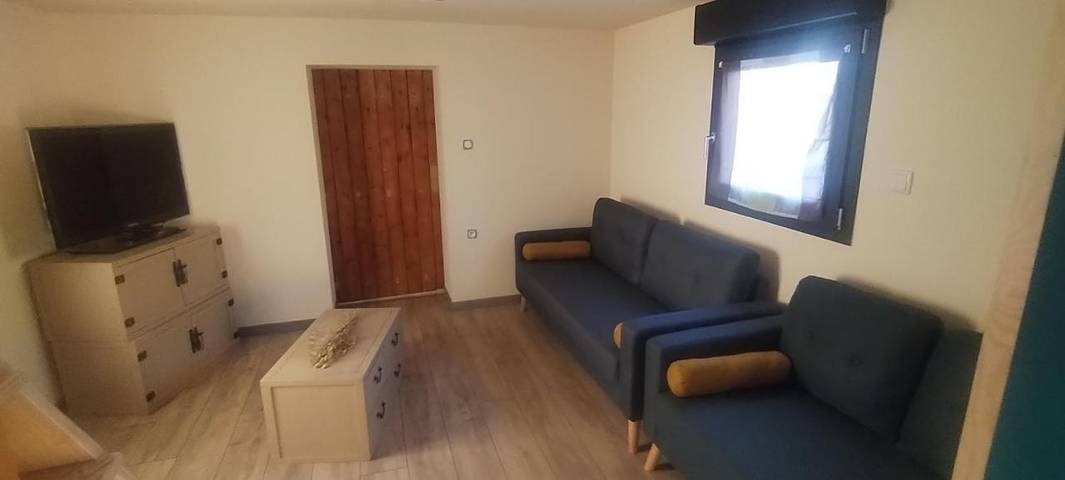Location de vacances pour 6 personnes, avec terrasse et vue à Puygouzon - 4