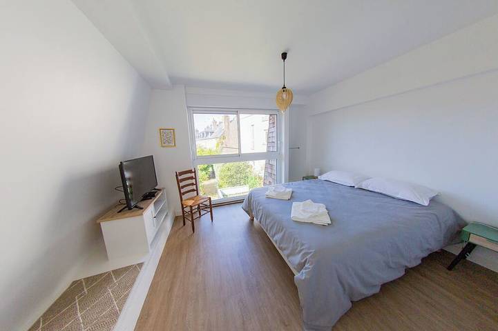 Chambre d’hôte pour 2 personnes, avec Jardin à Avranches - 4