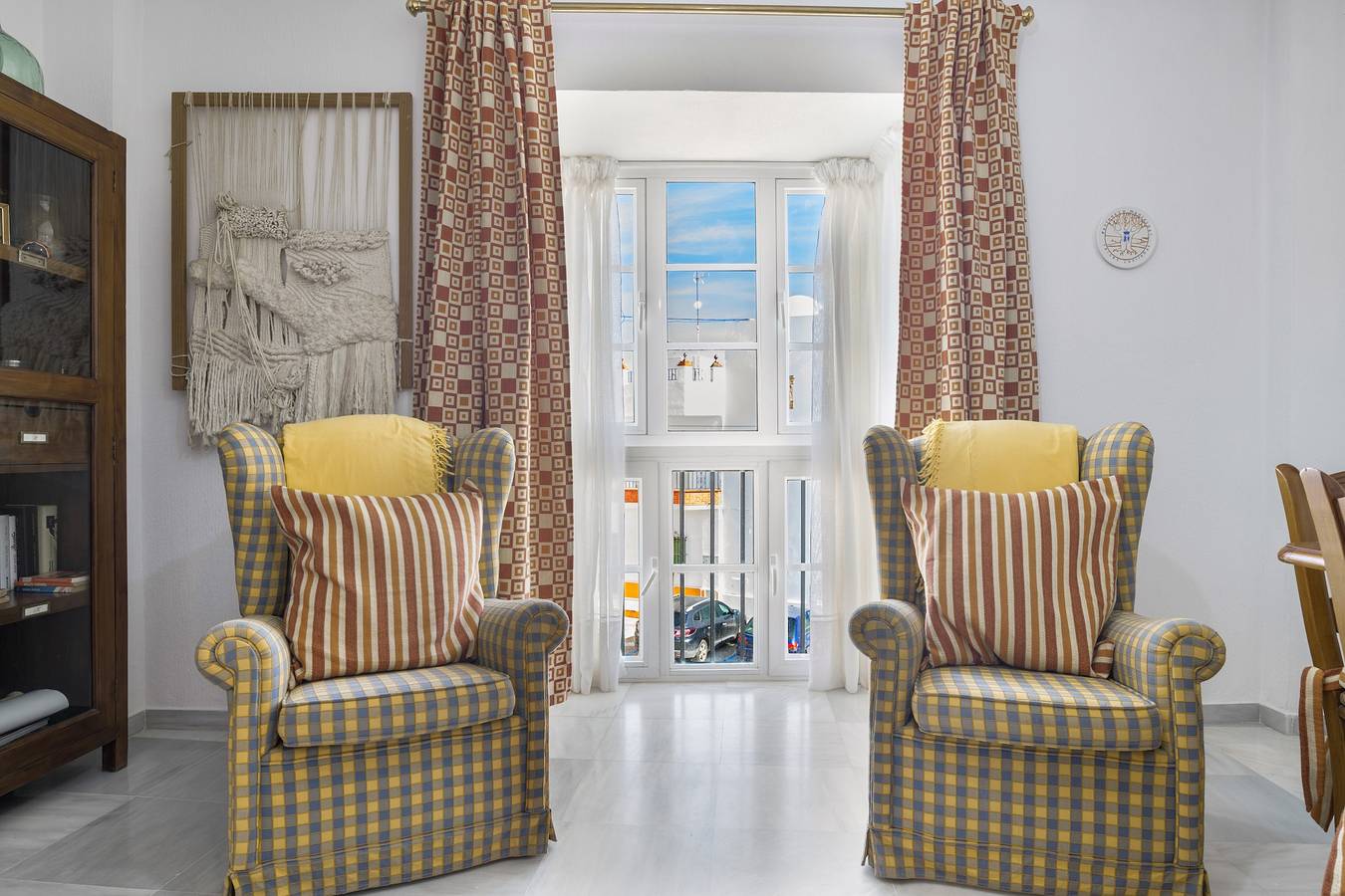 Apartamento entero, Luminoso apartamento 'Margarita' a pasos de la playa con terraza privada in Conil de la Frontera, Costa de la Luz