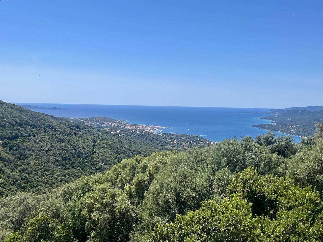 Architect-designed villa with breathtaking sea view and swimming pool in Viggianello (Francia), Sartène e dintorni