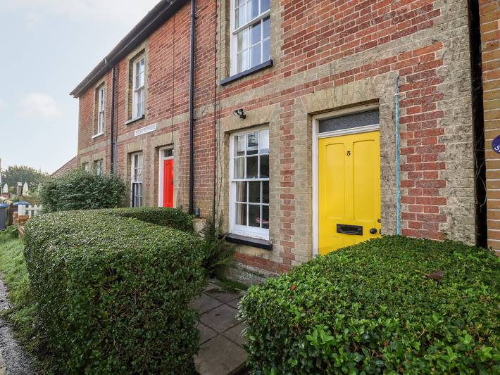 3 Albion Cottages in Walberswick, Sunrise Coast