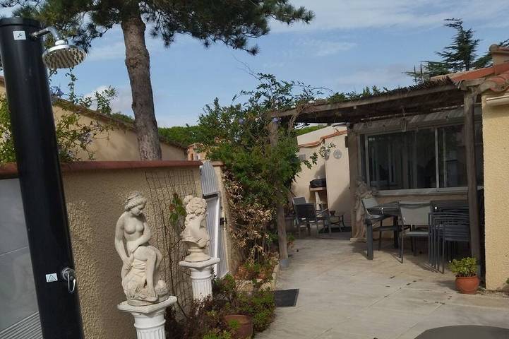 Location de vacances pour 4 personnes, avec terrasse et jardin dans Golf de Saint Cyprien