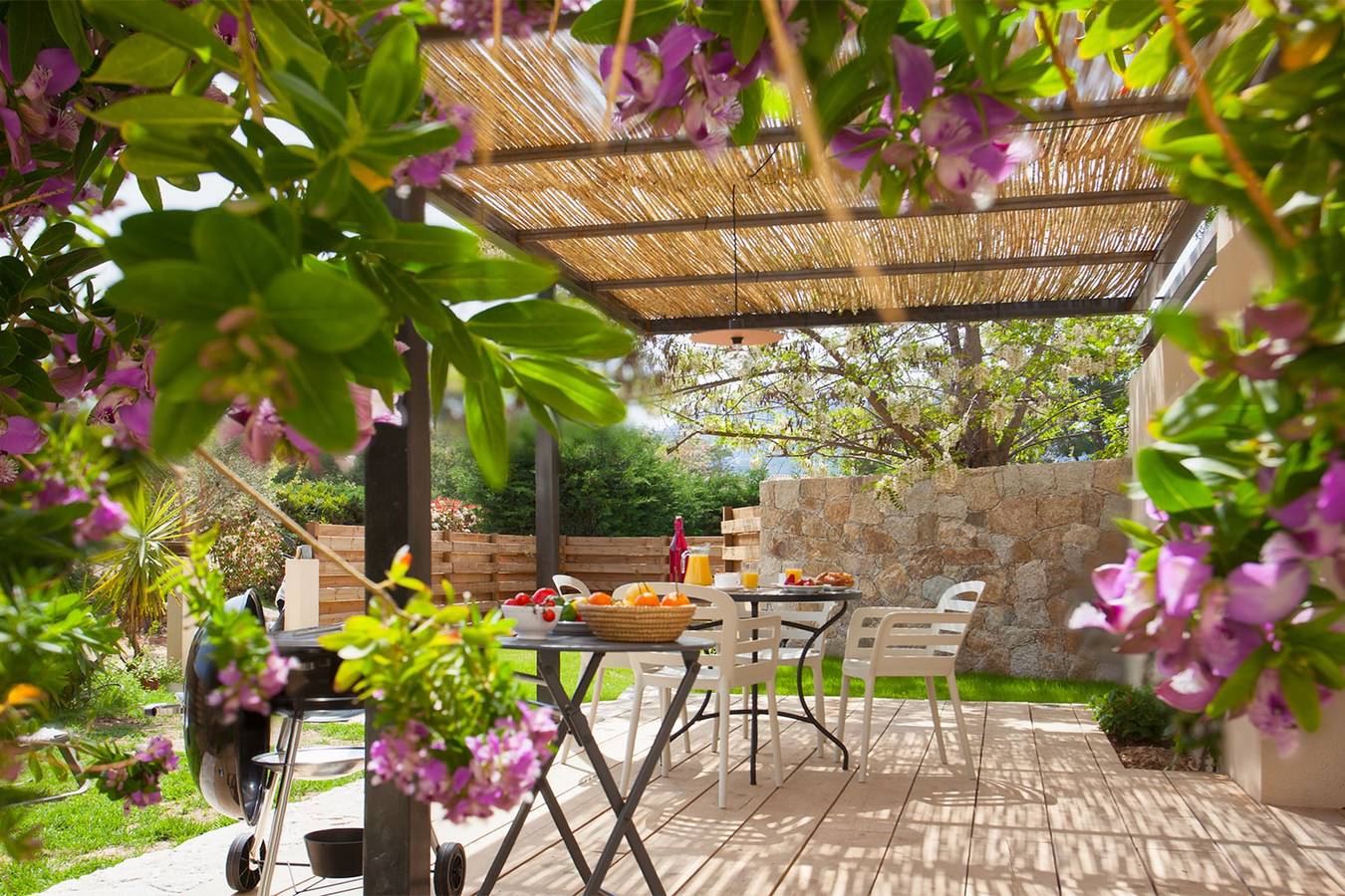 Appartement entier, Appartement neuf "Magnolia", terrasse pergola, jardin privatif - 2 4 pers in Calvi, Région de Calvi