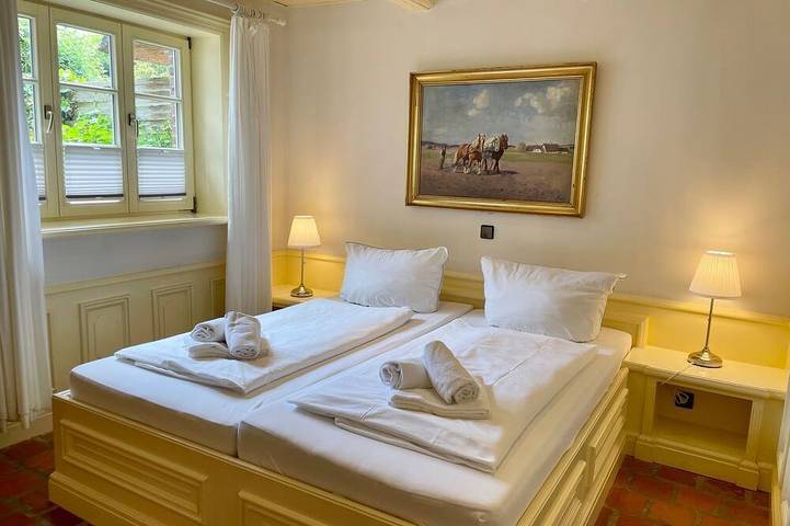 Ganze Wohnung, Kiebitz - Schönes 2-Zimmer App. mit Terrasse, Pkw-Stellplatz, Wlan. Haustiere in Westerland, Sylt (Gemeinde)