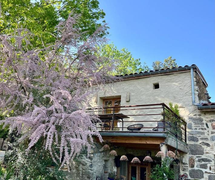 Chambre d’hôte pour 7 personnes, avec jardin ainsi que vue et terrasse en Ardèche - 4