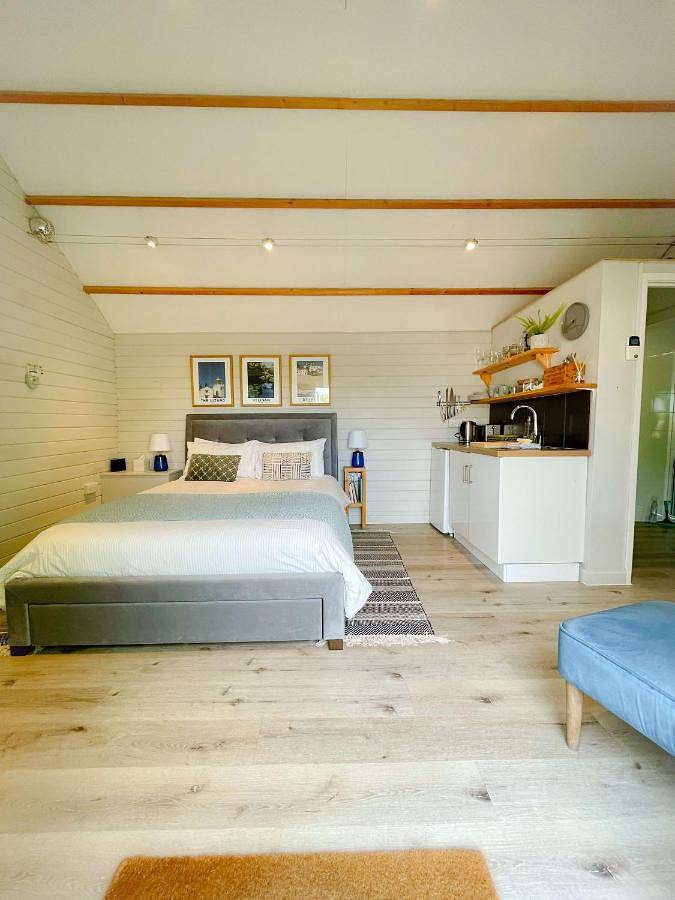 The cabin in Truro, Cornwall