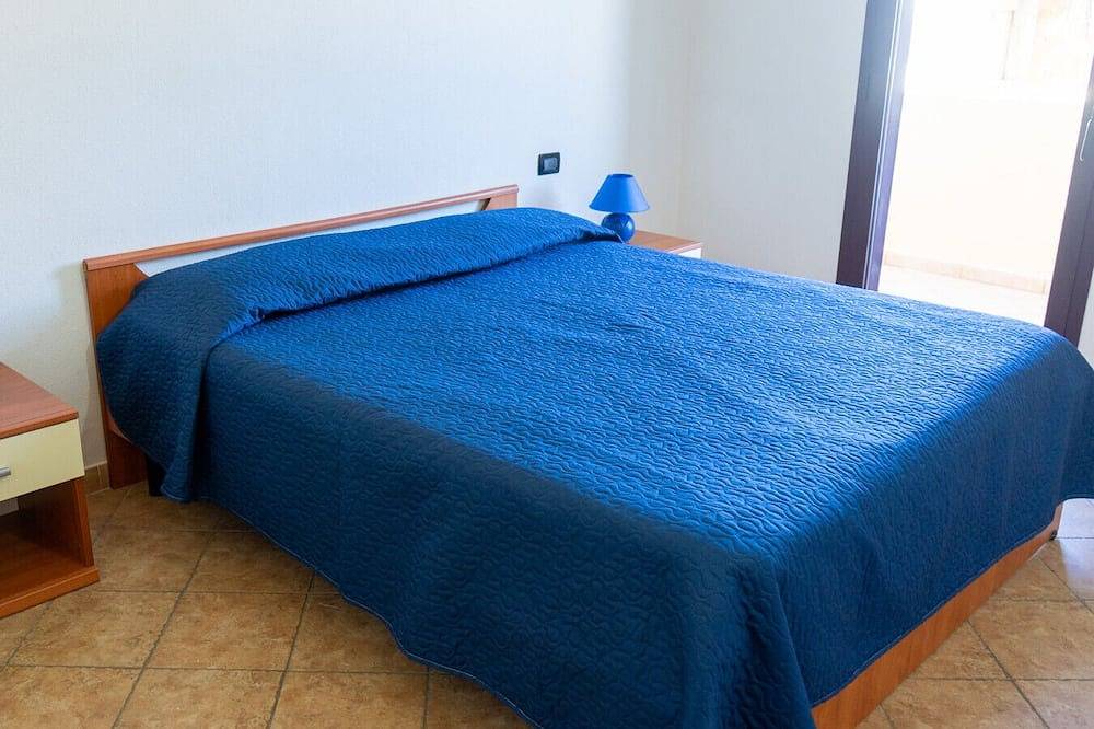 Entire apartment, Dolphin Apartment in La Caletta, Siniscola